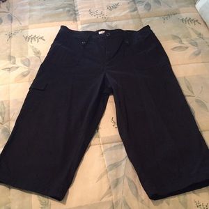Black Capris